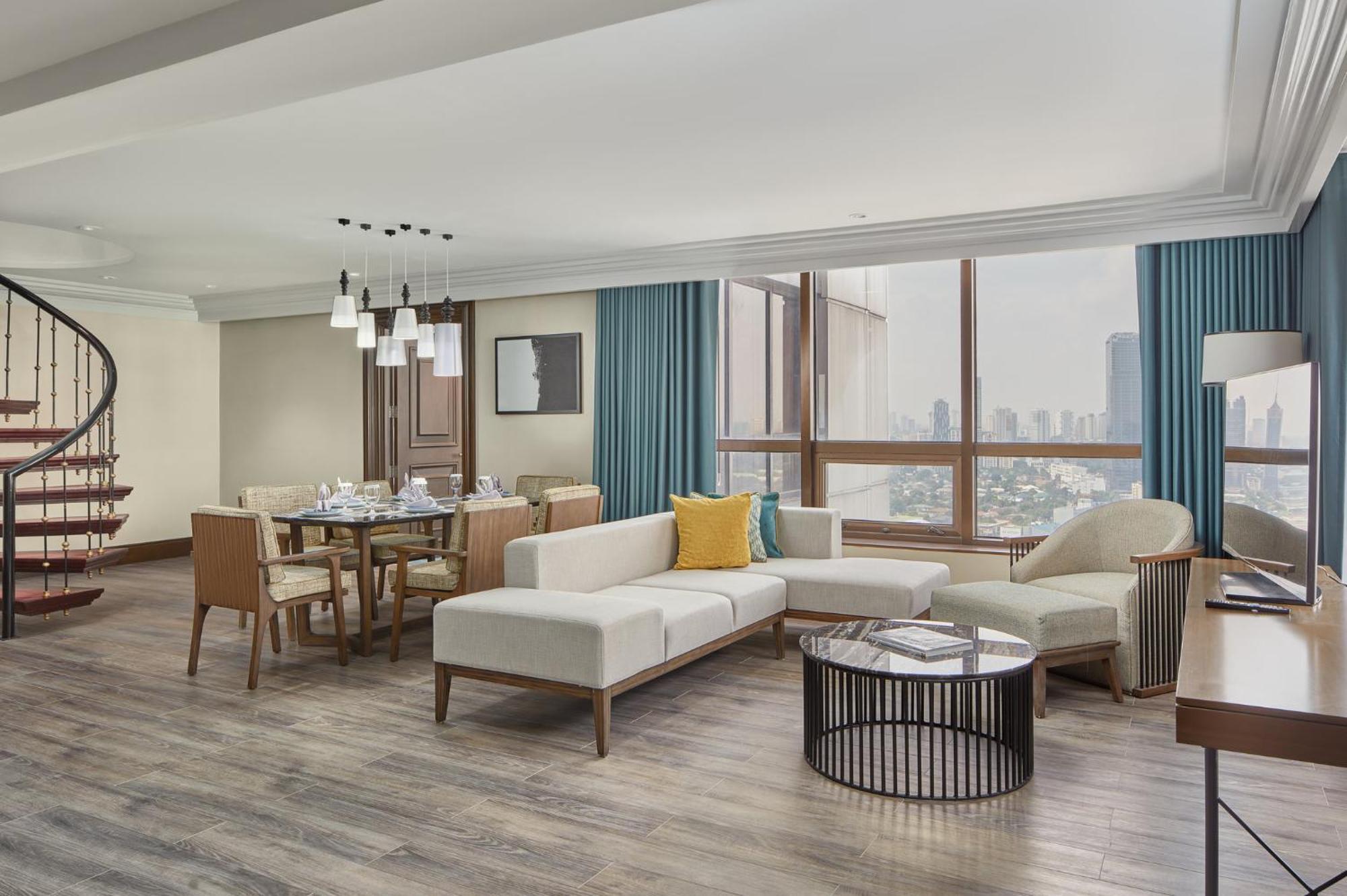 Holiday Inn & Suites Manila Galleria By Ihg Pasig City Bagian luar foto